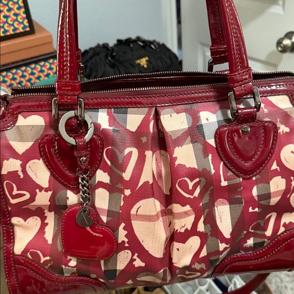 Burberry - Picture 1 of 1